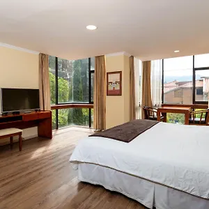 https://hotel-pinar-del-lago.cuenca-hotels.com